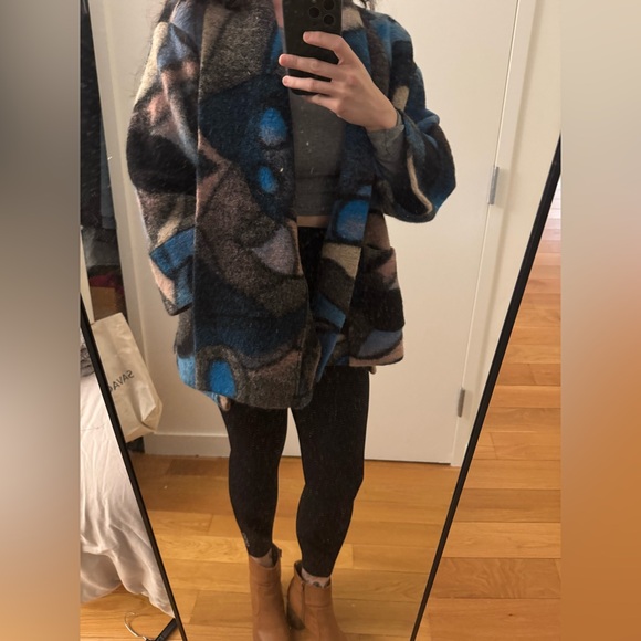 Abstract Patterned Coat - Picture 6 of 7